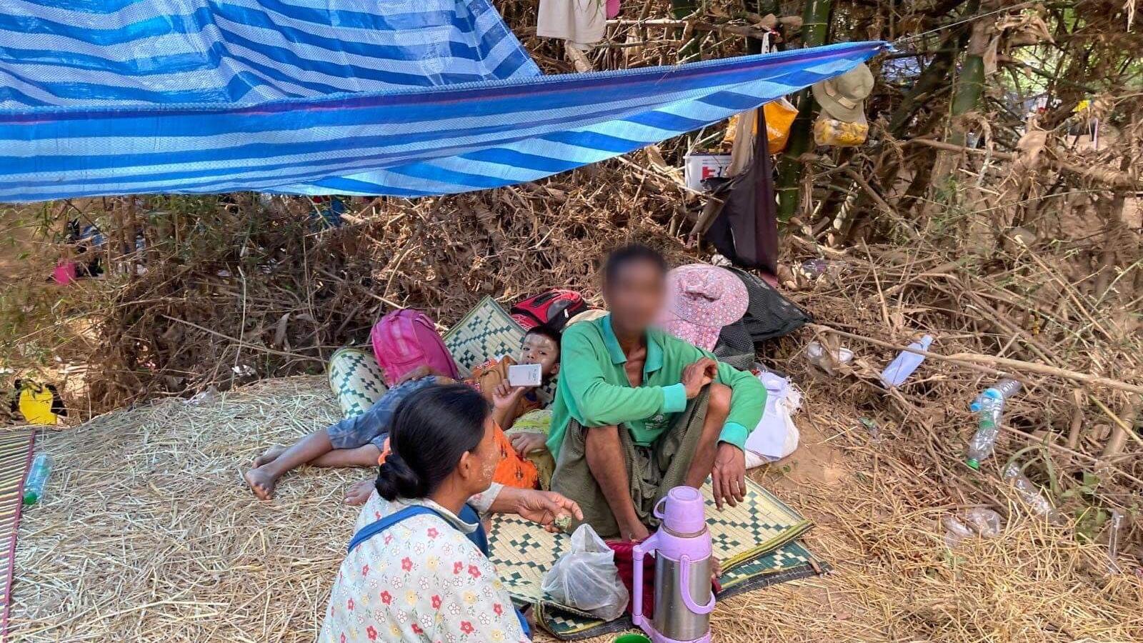 WLB visited refugees in Burmese Border
