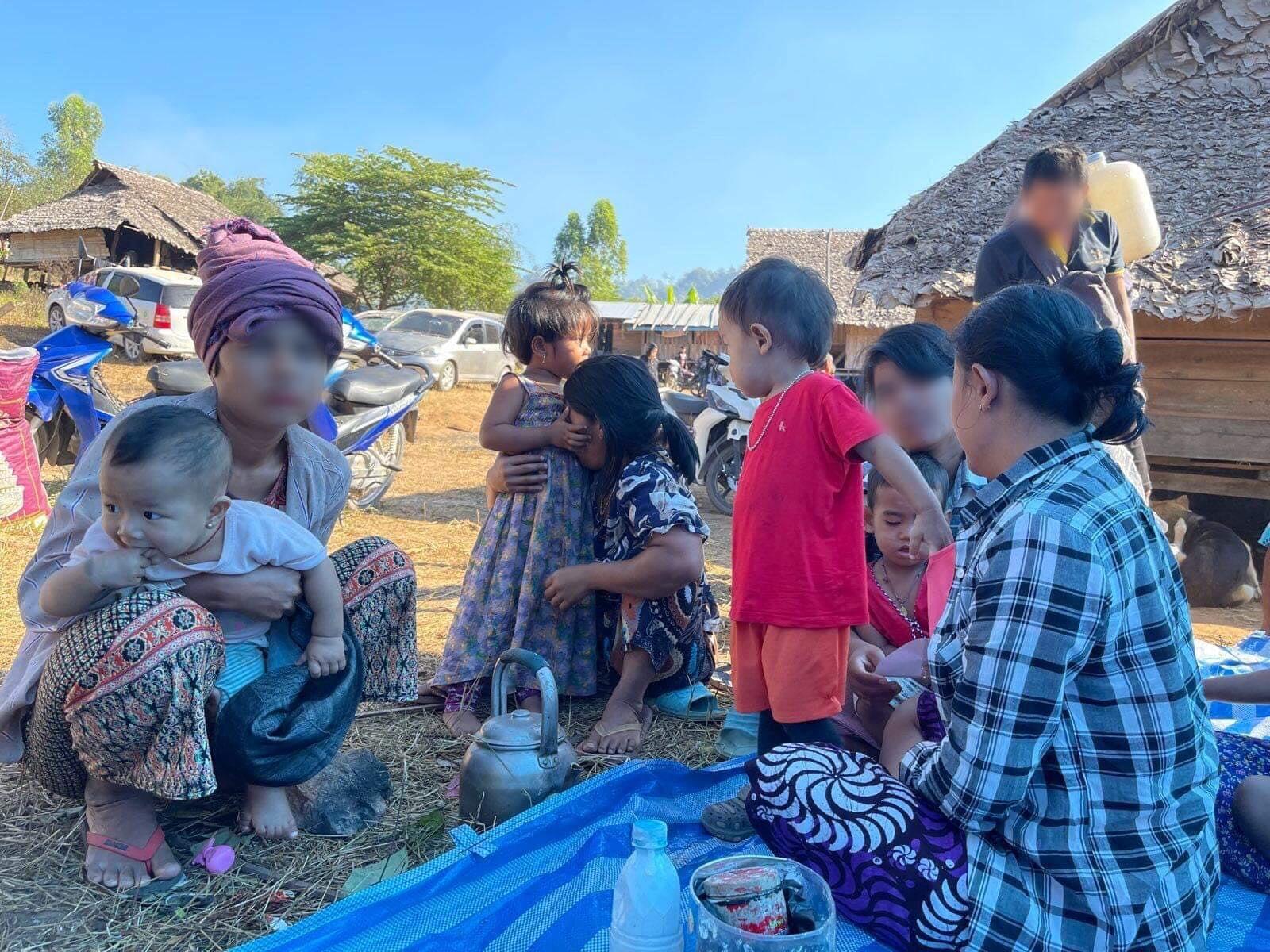 WLB visited refugees in Burmese Border